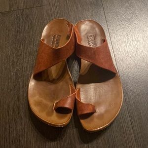 CYDWOQ Sandals